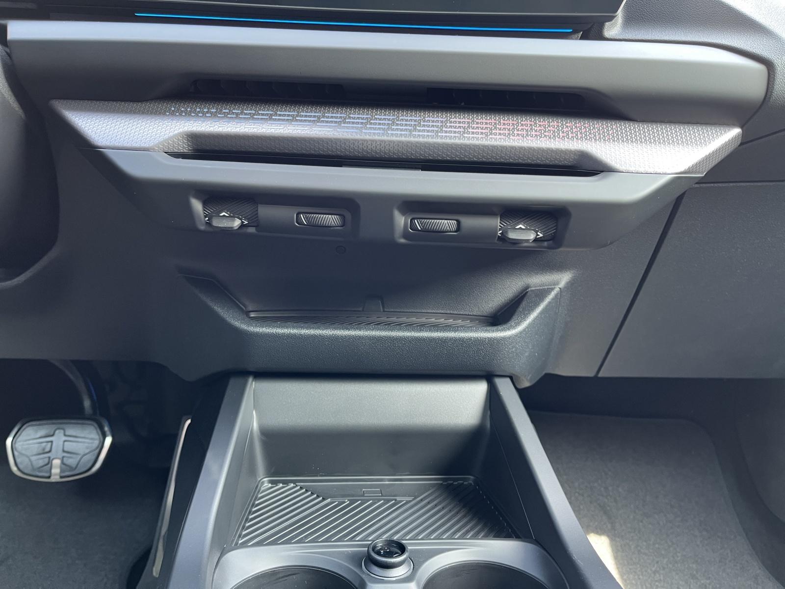 BMW M235i xDrive Gran Coupé-image-12