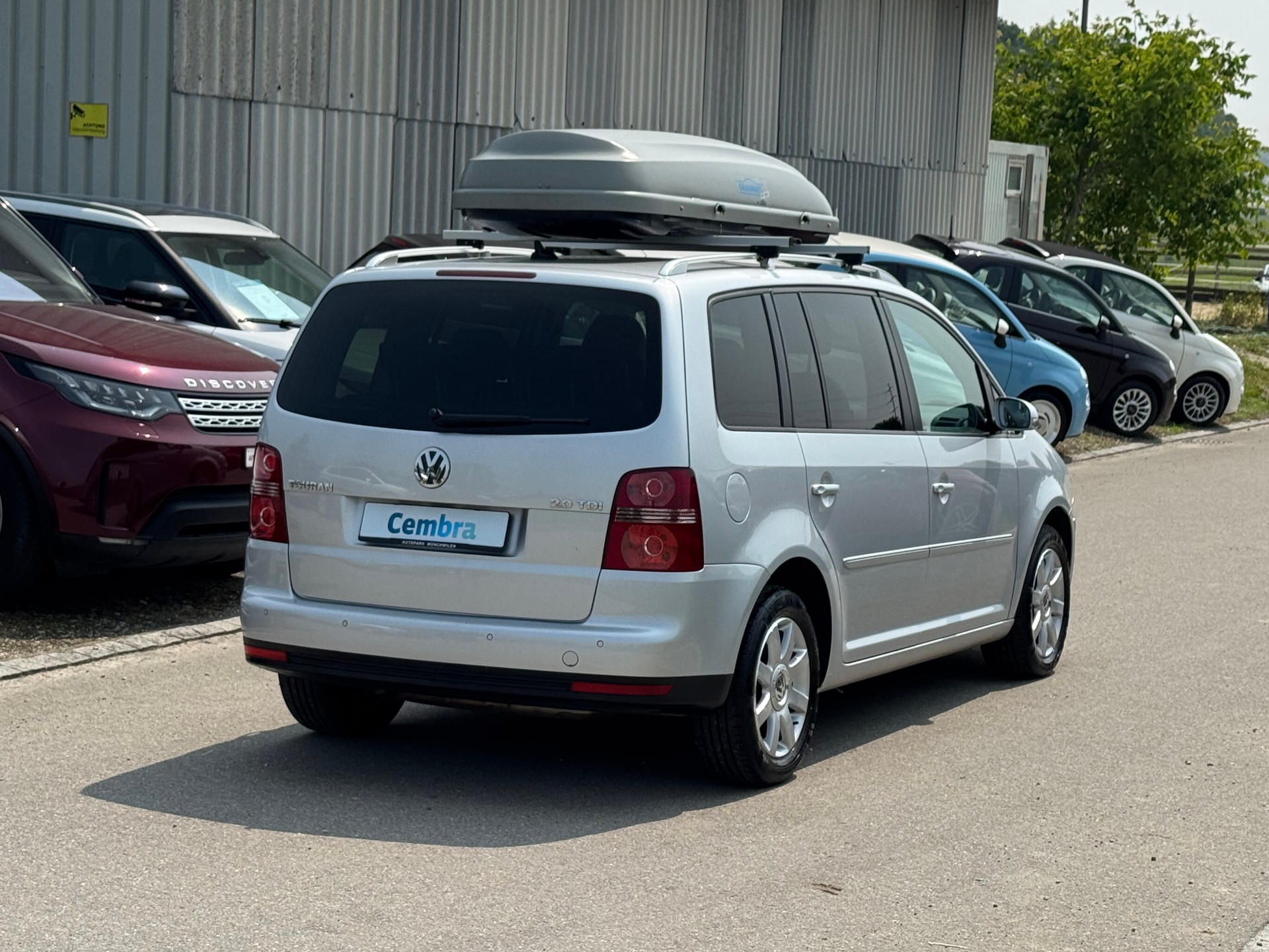 VW Touran 2.0 TDI Highline-image-2