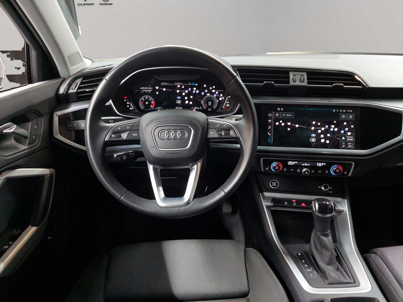 AUDI Q3 35 TDI S line quattro S-tronic-image-6