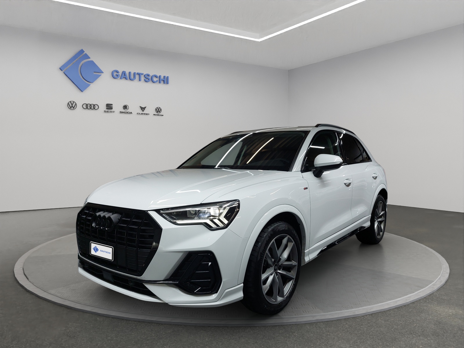 AUDI Q3 35 TDI S line quattro S-tronic-image-0