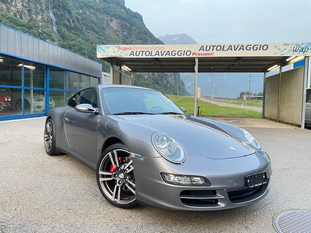 PORSCHE 911 Carrera 4S-image-0