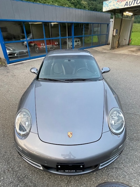 PORSCHE 911 Carrera 4S-image-3