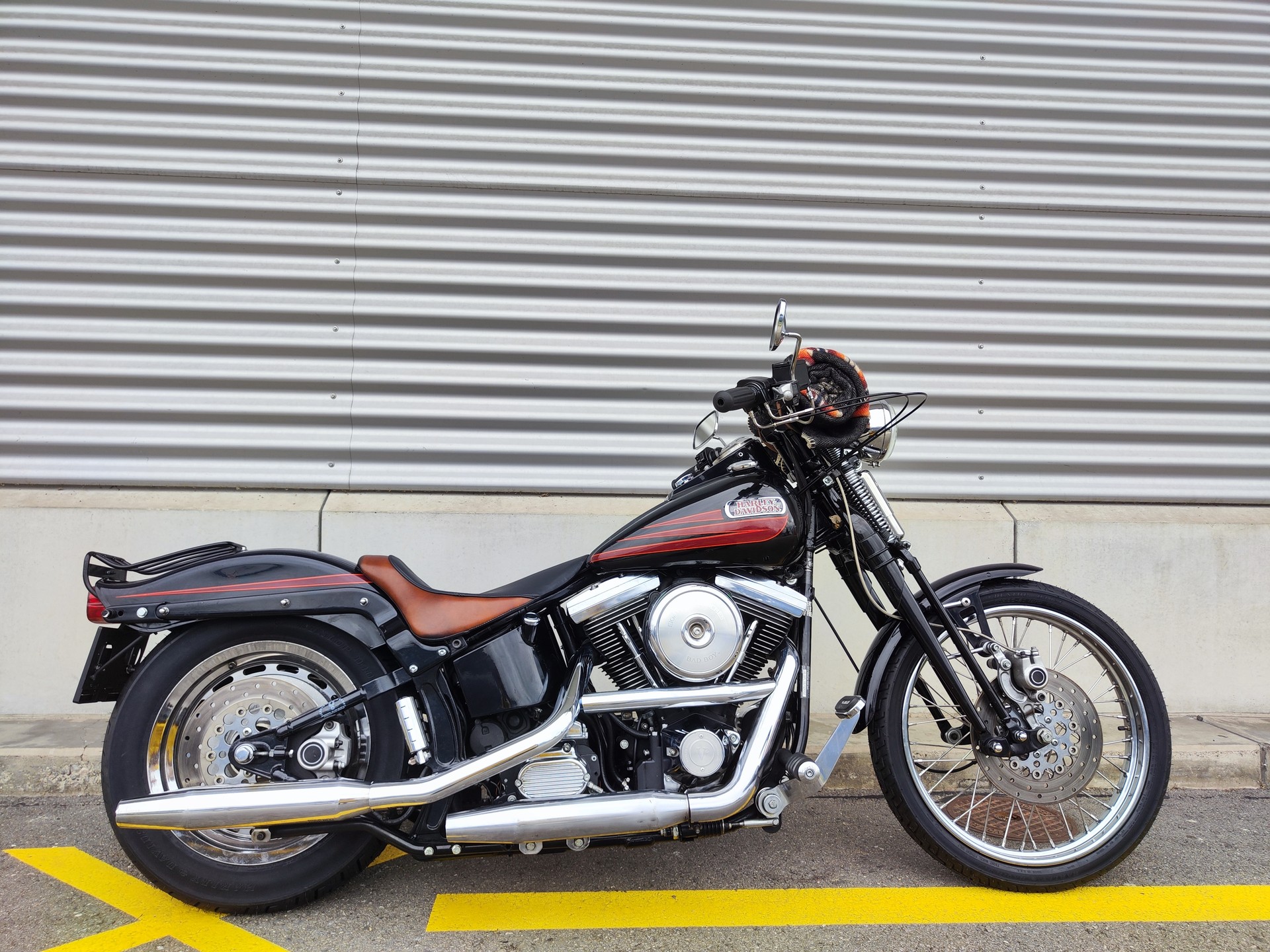 HARLEY-DAVIDSON FXSTSB Bad Boy