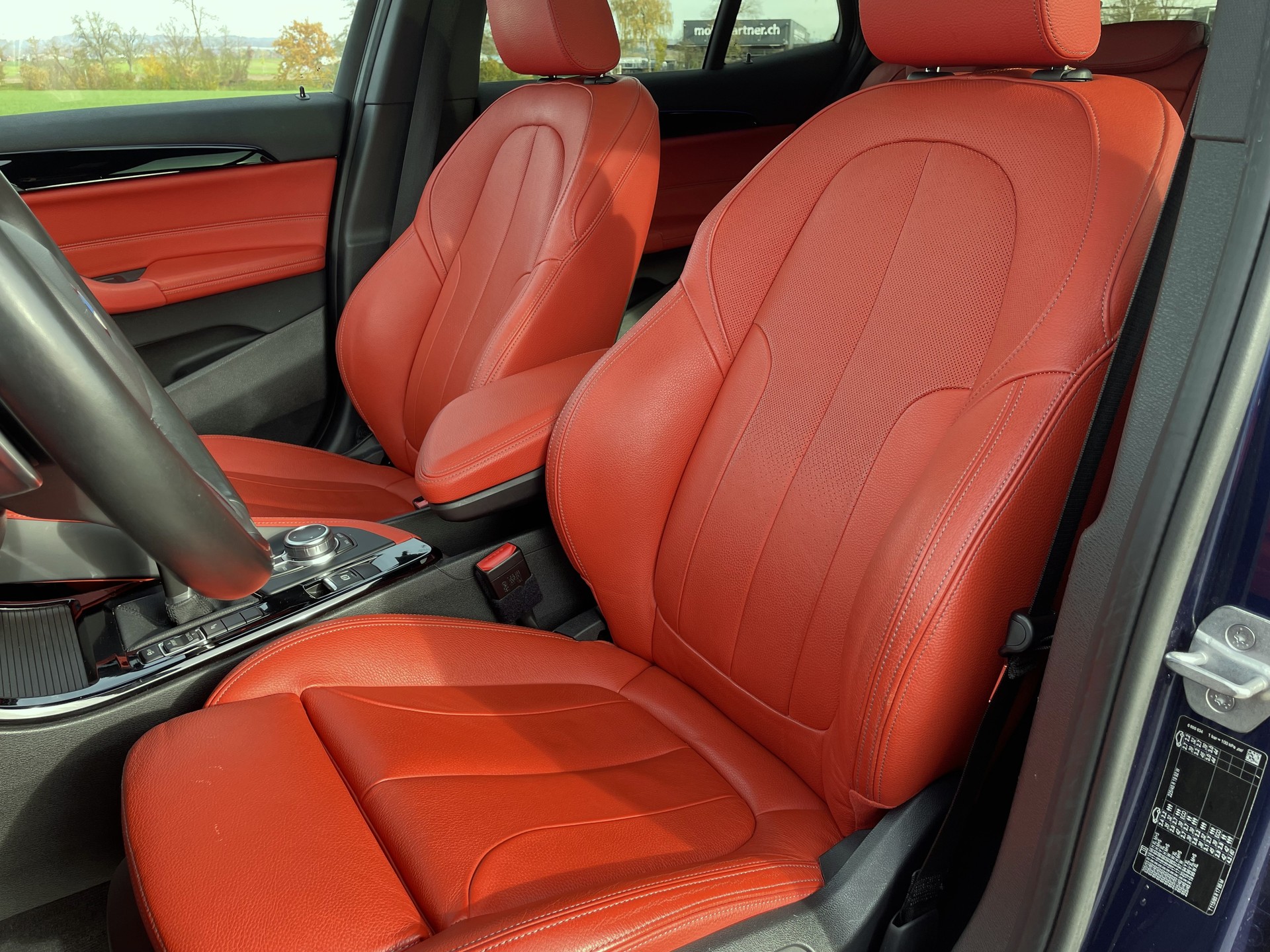 BMW X2 sDrive 18d M Sport X Steptronic * MAGMAROTEM INTERIEUER - M SPORT X PAKET *-image-12