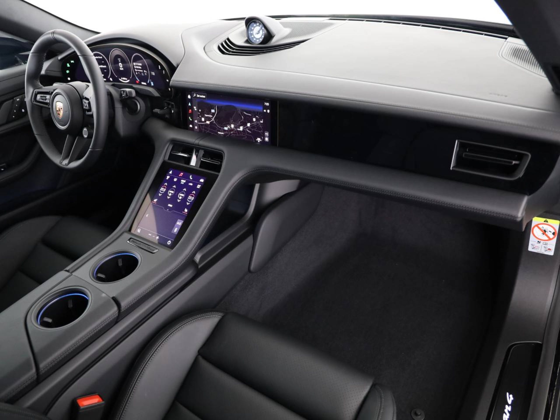 PORSCHE Taycan 4 Black Edition-image-14