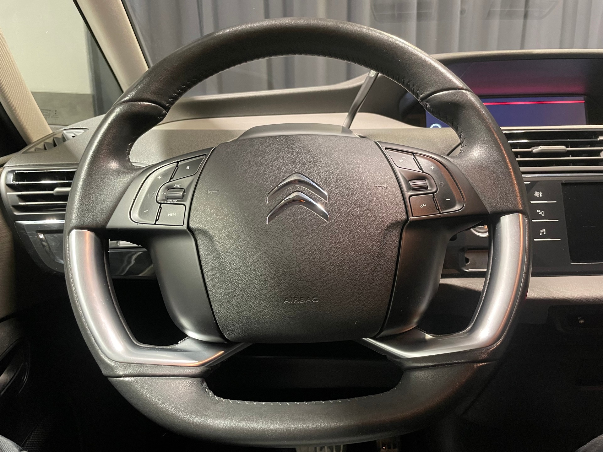 CITROEN C4 Picasso 1.6i 16V THP Feel Edition EAT6(6)(M)-image-10