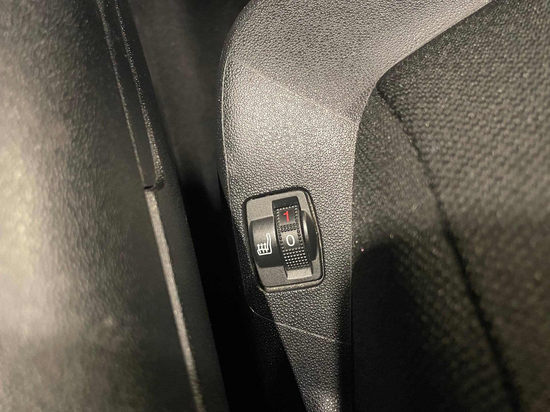 CITROEN C4 Picasso 1.6i 16V THP Feel Edition EAT6(6)(M)-image-15