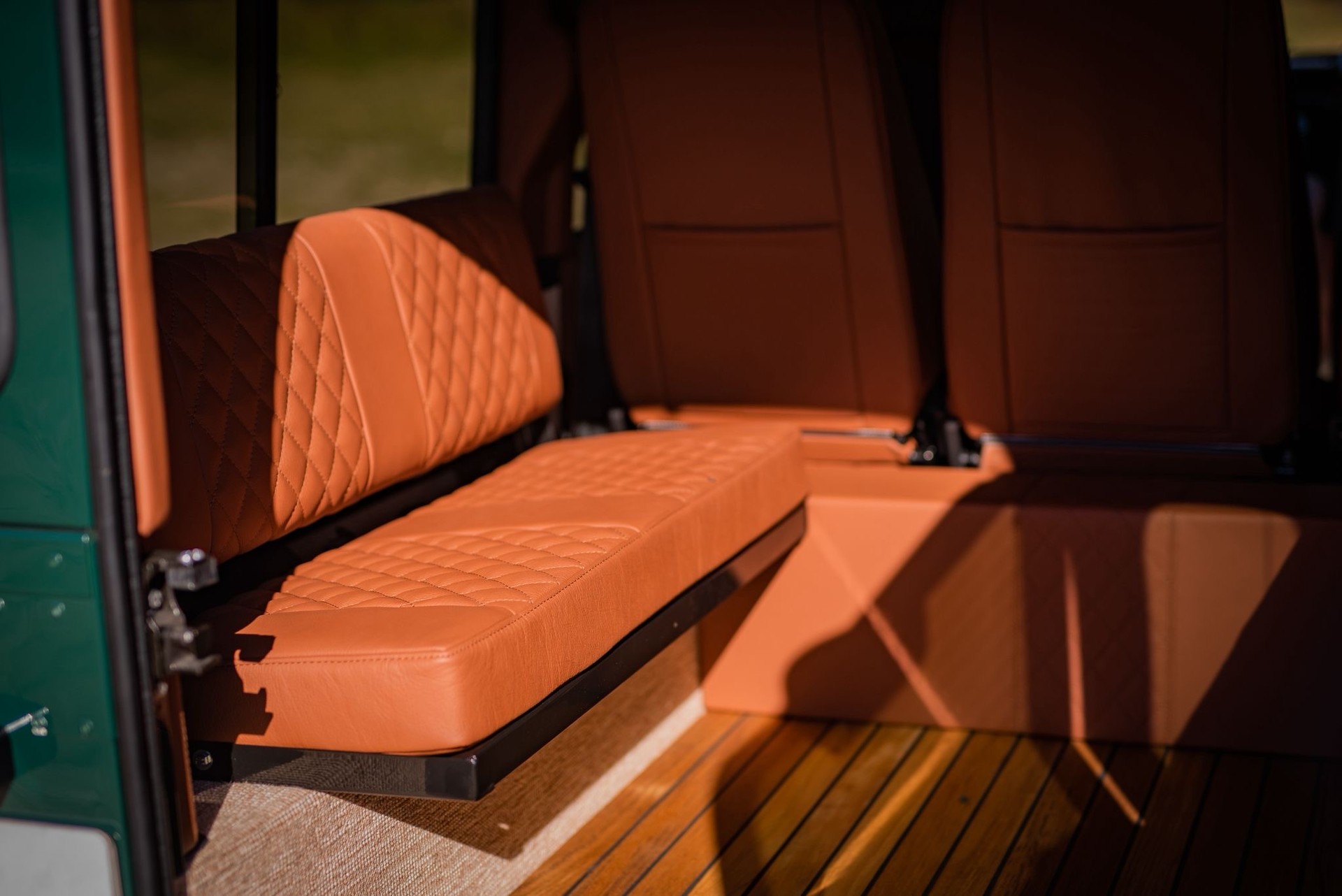 LAND ROVER Defender 110 2.5Td5-image-10