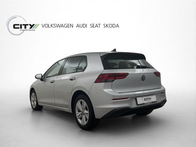 VW Golf 2.0 TDI Life DSG-image-2
