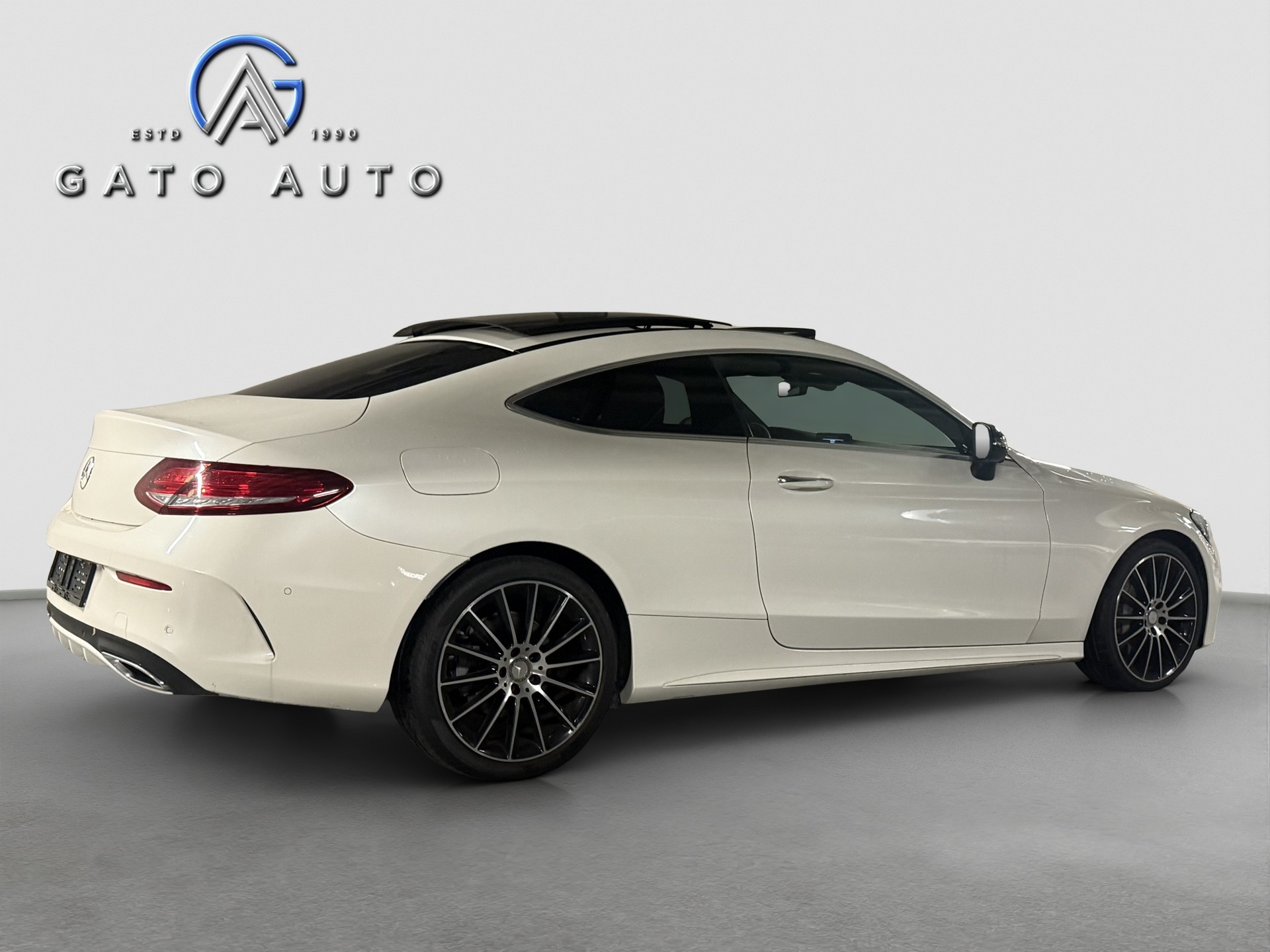 MERCEDES-BENZ C 250 d AMG Line Coupé 9G-Tronic-showroom-element-3