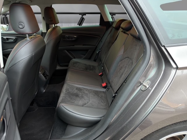 SEAT Leon ST 1.4 TSI FR DSG-image-8