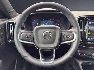 Image VOLVO XC40 XC40 B3 Benzin Mild Hybrid Plus Dark DCT