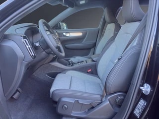 Image VOLVO XC40 XC40 B3 Benzin Mild Hybrid Plus Dark DCT
