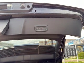 Image VOLVO XC40 XC40 B3 Benzin Mild Hybrid Plus Dark DCT