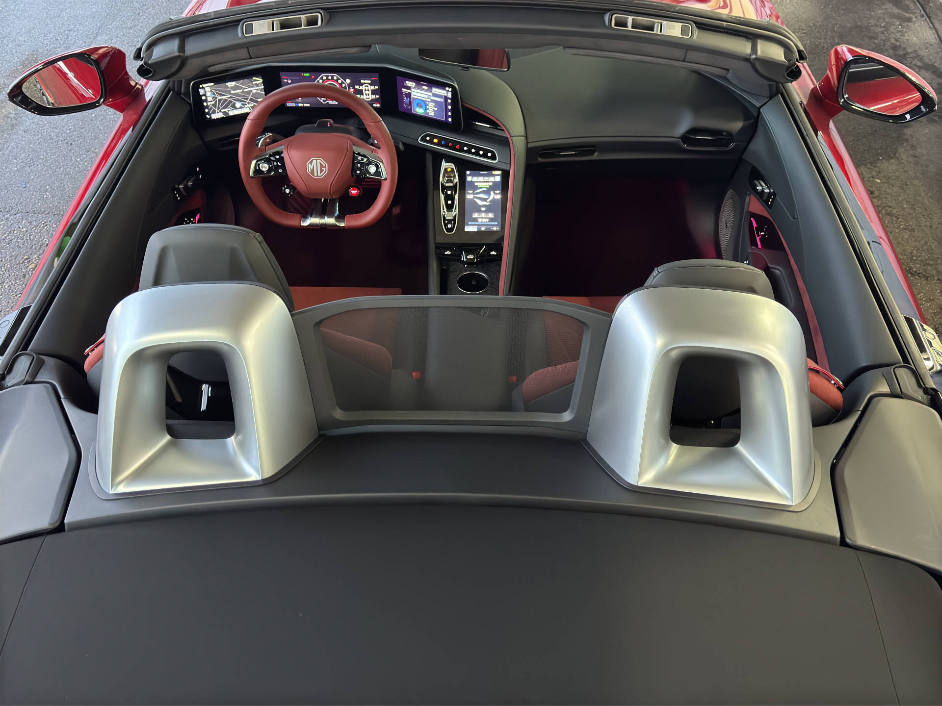 MG Cyberster 77kWh-image-12