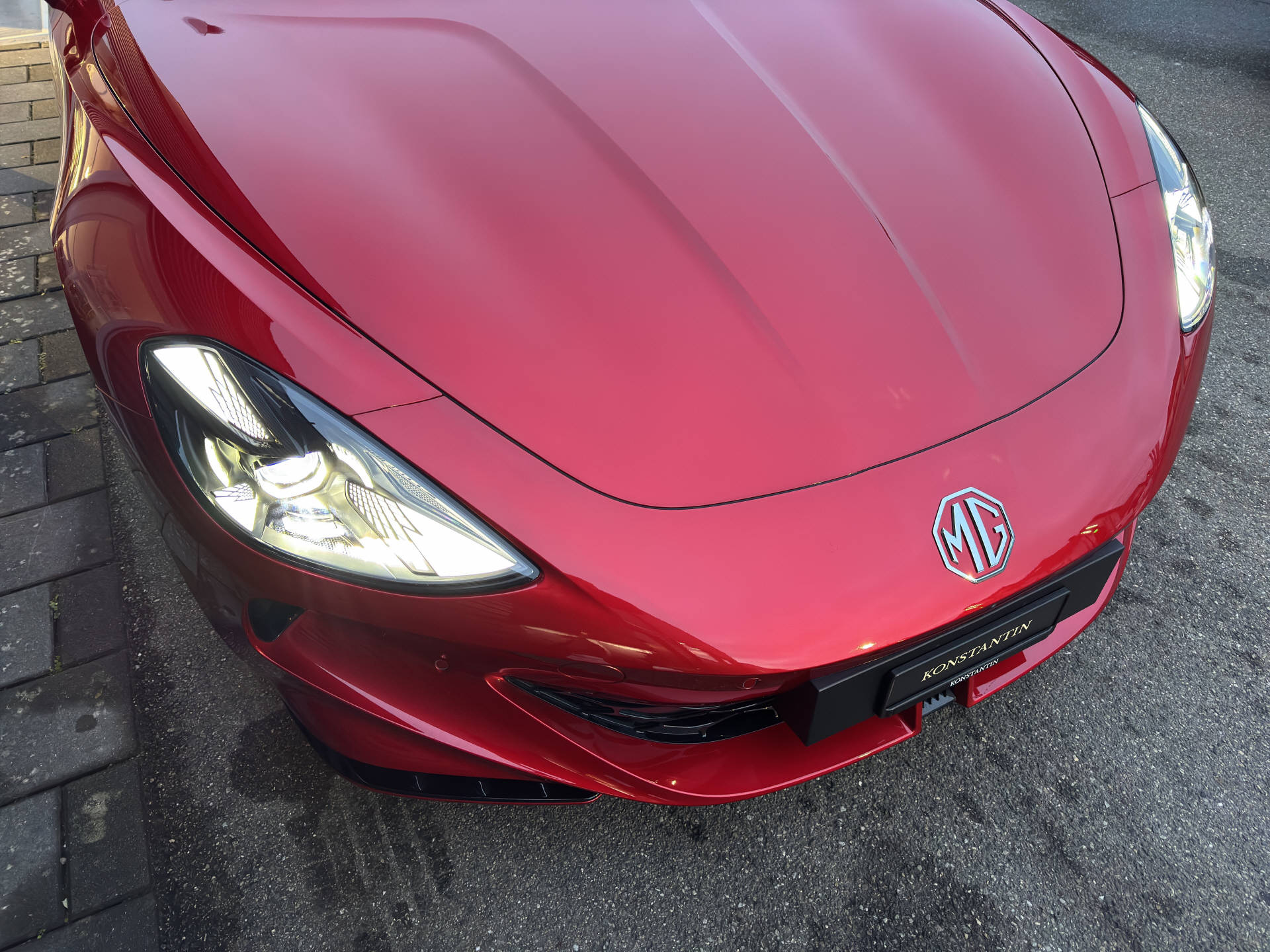 MG Cyberster 77kWh-image-7
