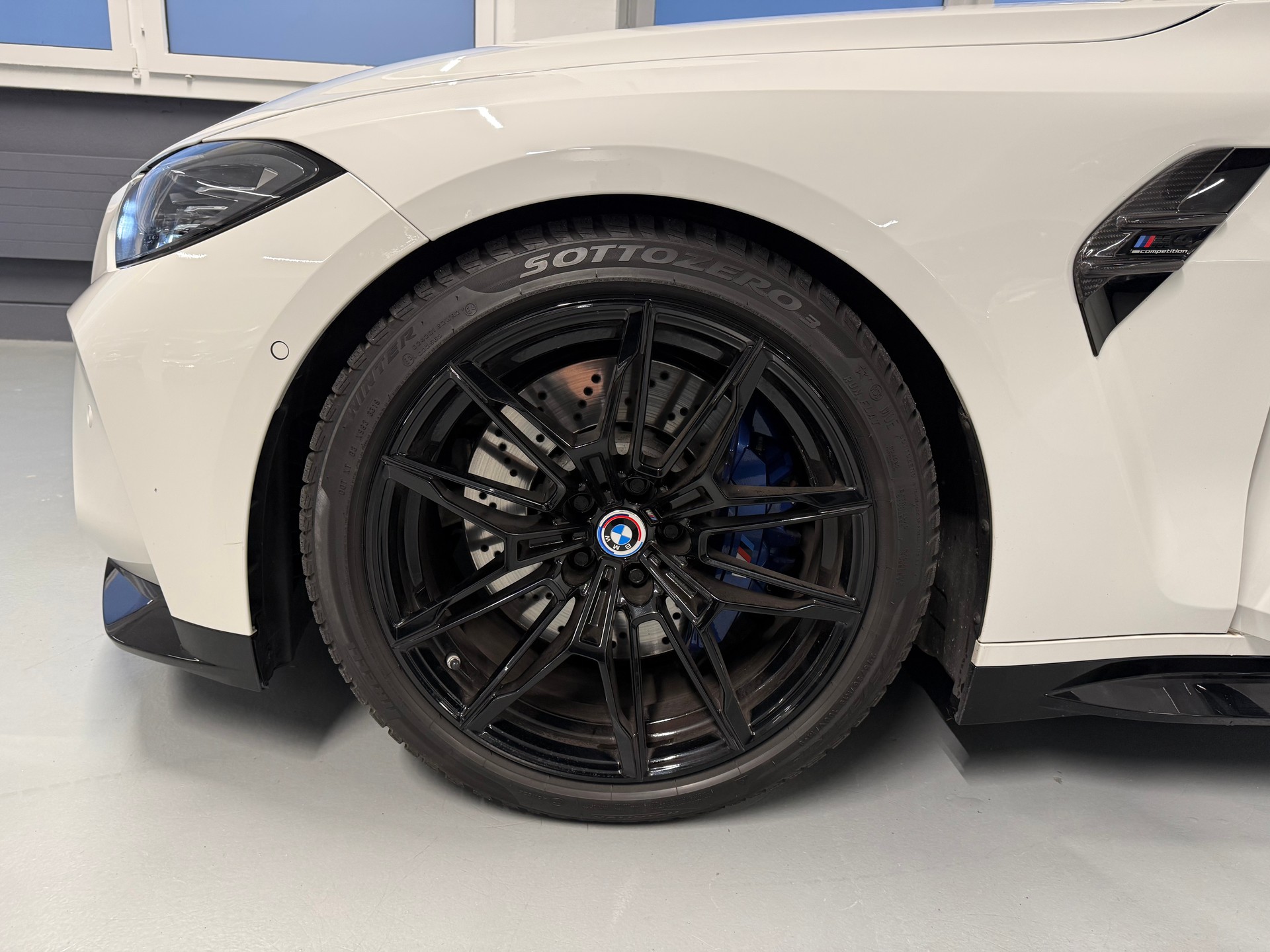 BMW M4 Cabrio Competition M xDrive-image-26