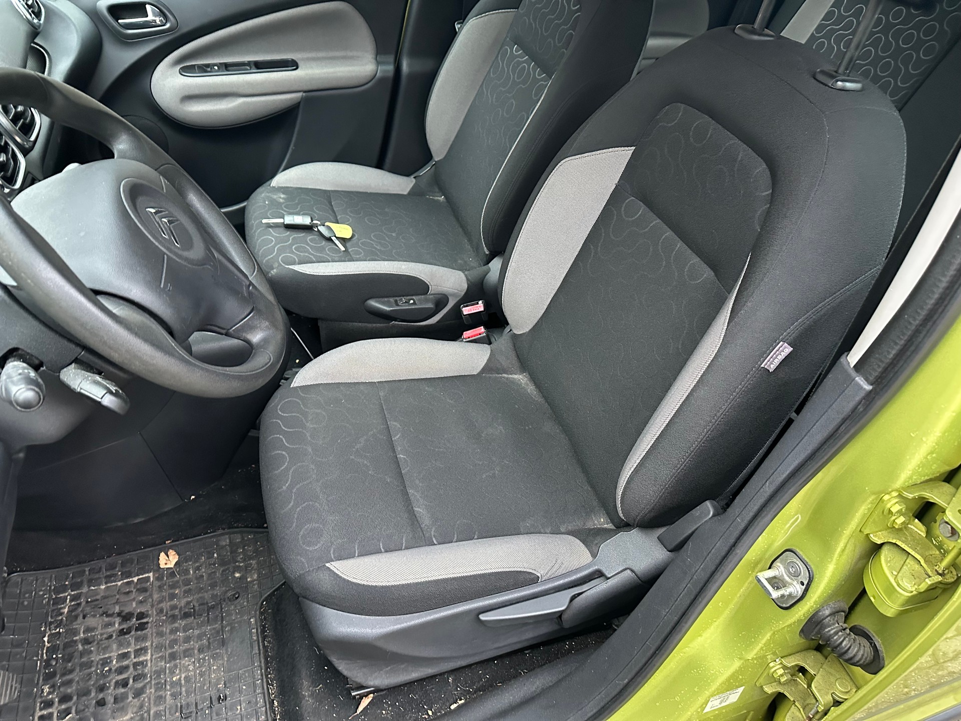 CITROEN C3 Picasso 1.4i 16V Exclusive FIXPREIS-image-9