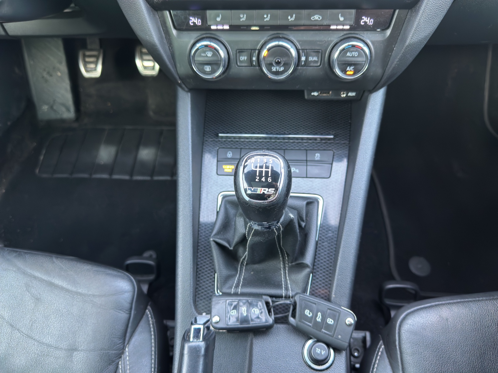 SKODA Octavia Combi 2.0 TDI RS-image-13