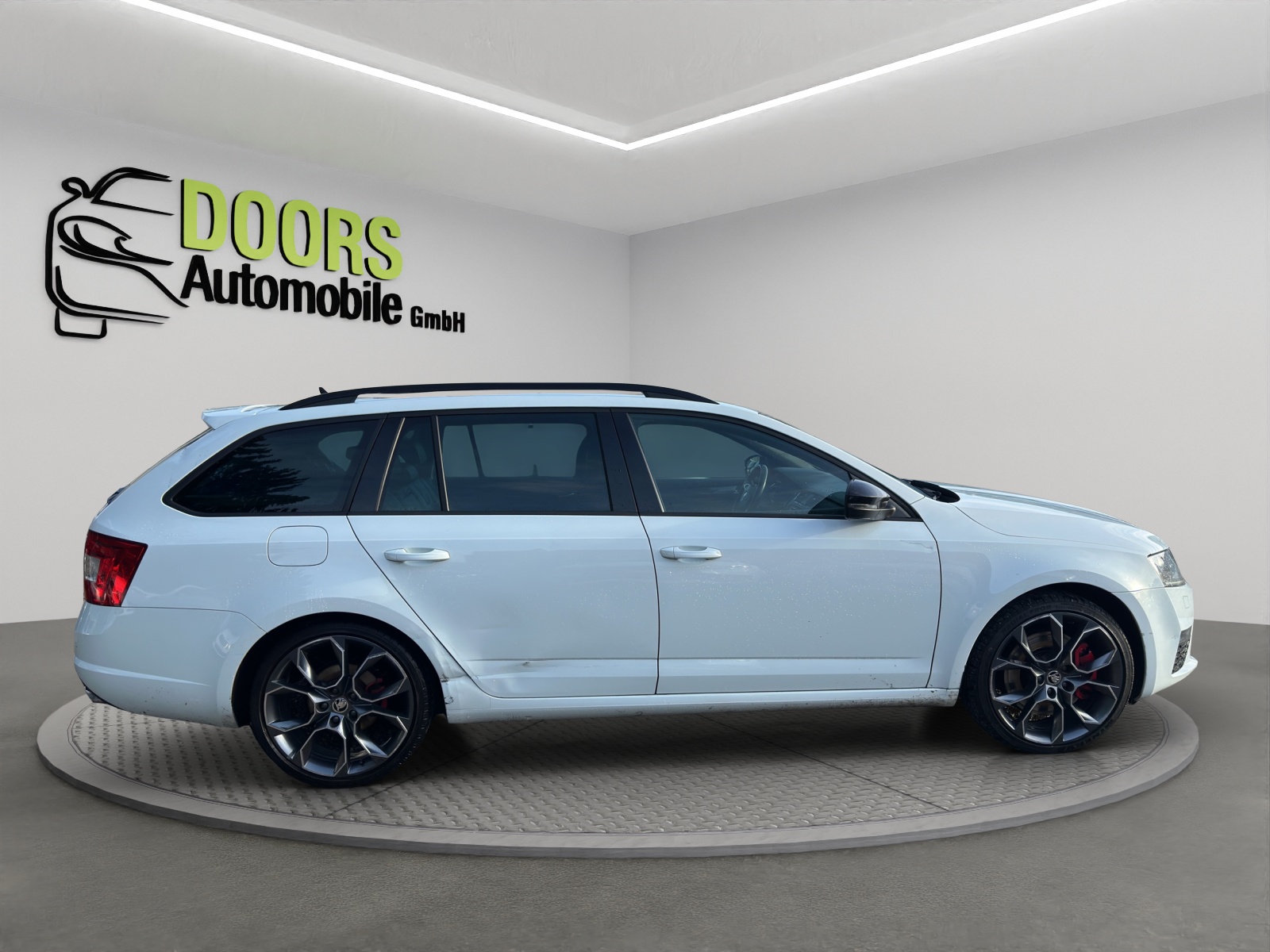 SKODA Octavia Combi 2.0 TDI RS-image-7