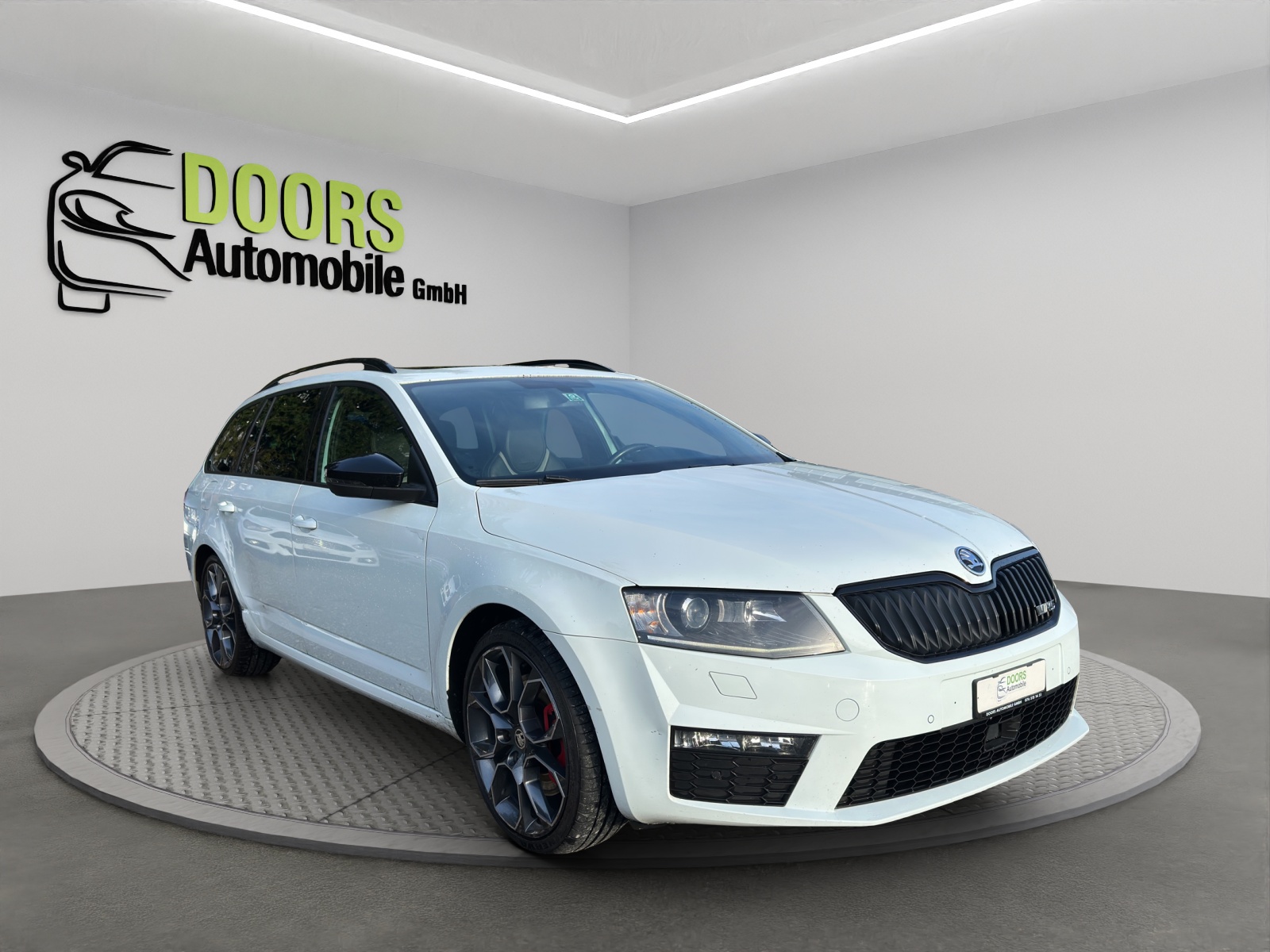 SKODA Octavia Combi 2.0 TDI RS-image-0