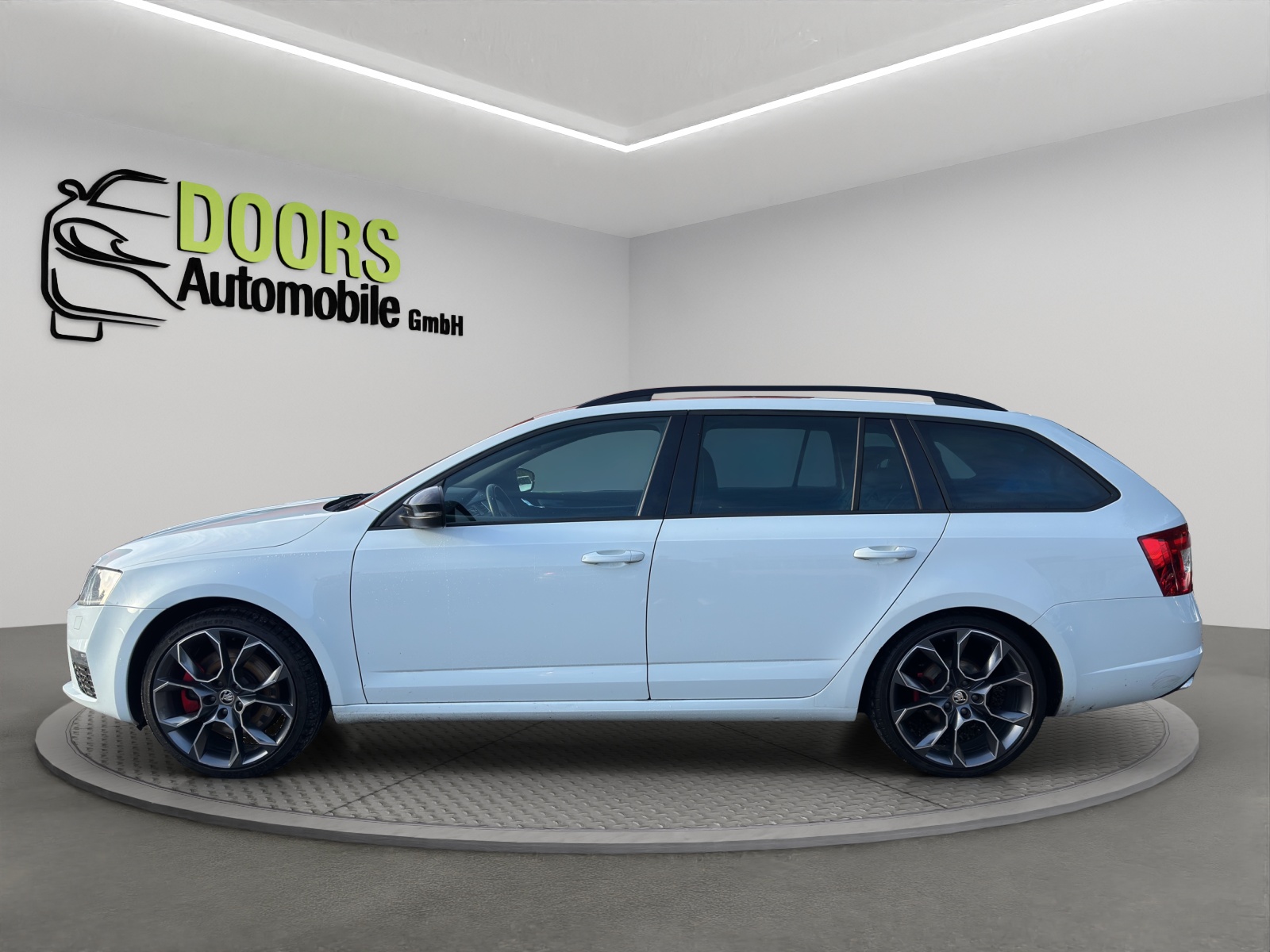 SKODA Octavia Combi 2.0 TDI RS-image-6