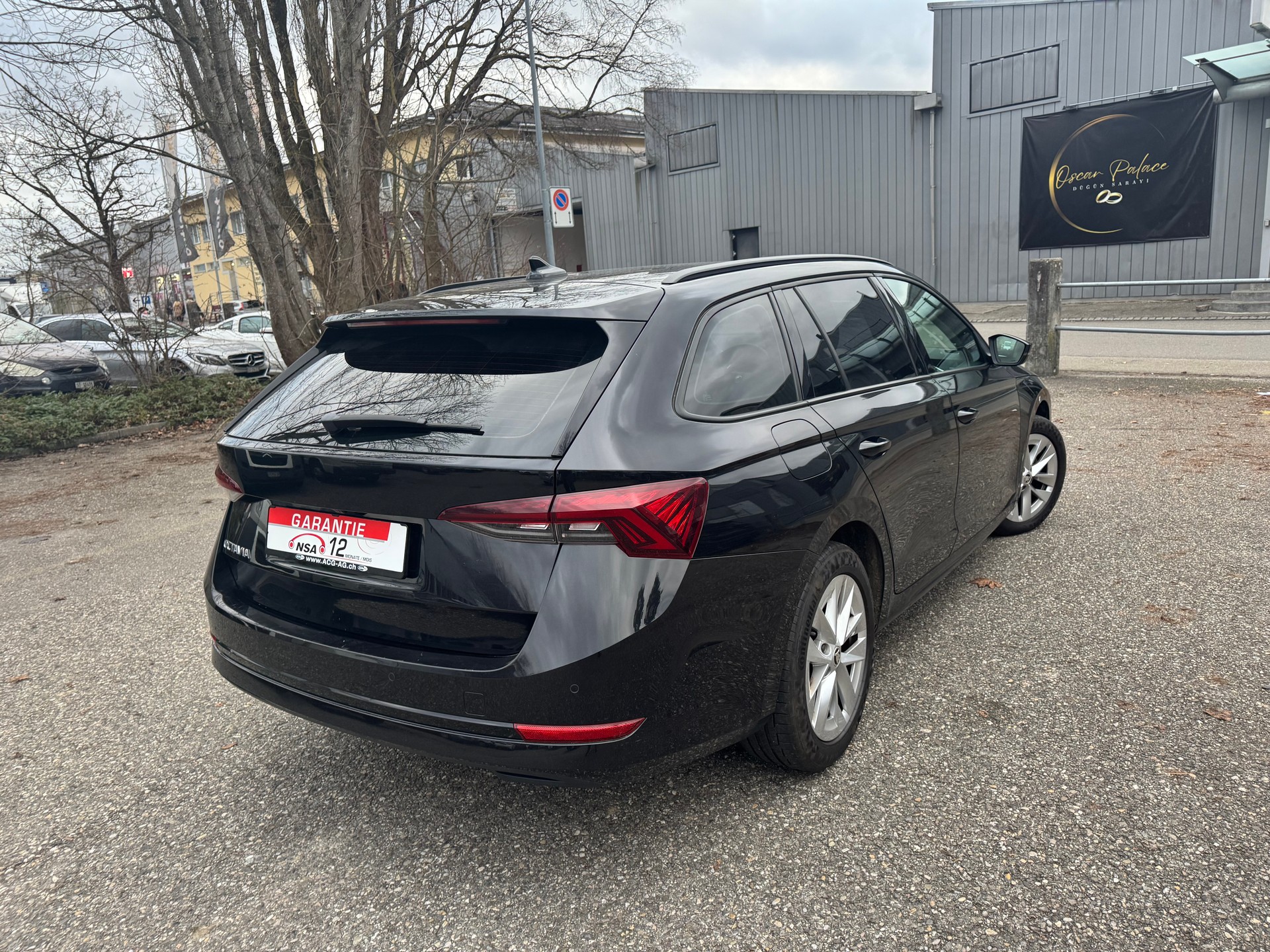 SKODA Octavia Combi 2.0 TDI DSG Style * Gr. Navi * LED * PDC V&H * RF-Kamera * Tempomat * Frisch Ab MFK 24.12.2025-image-4