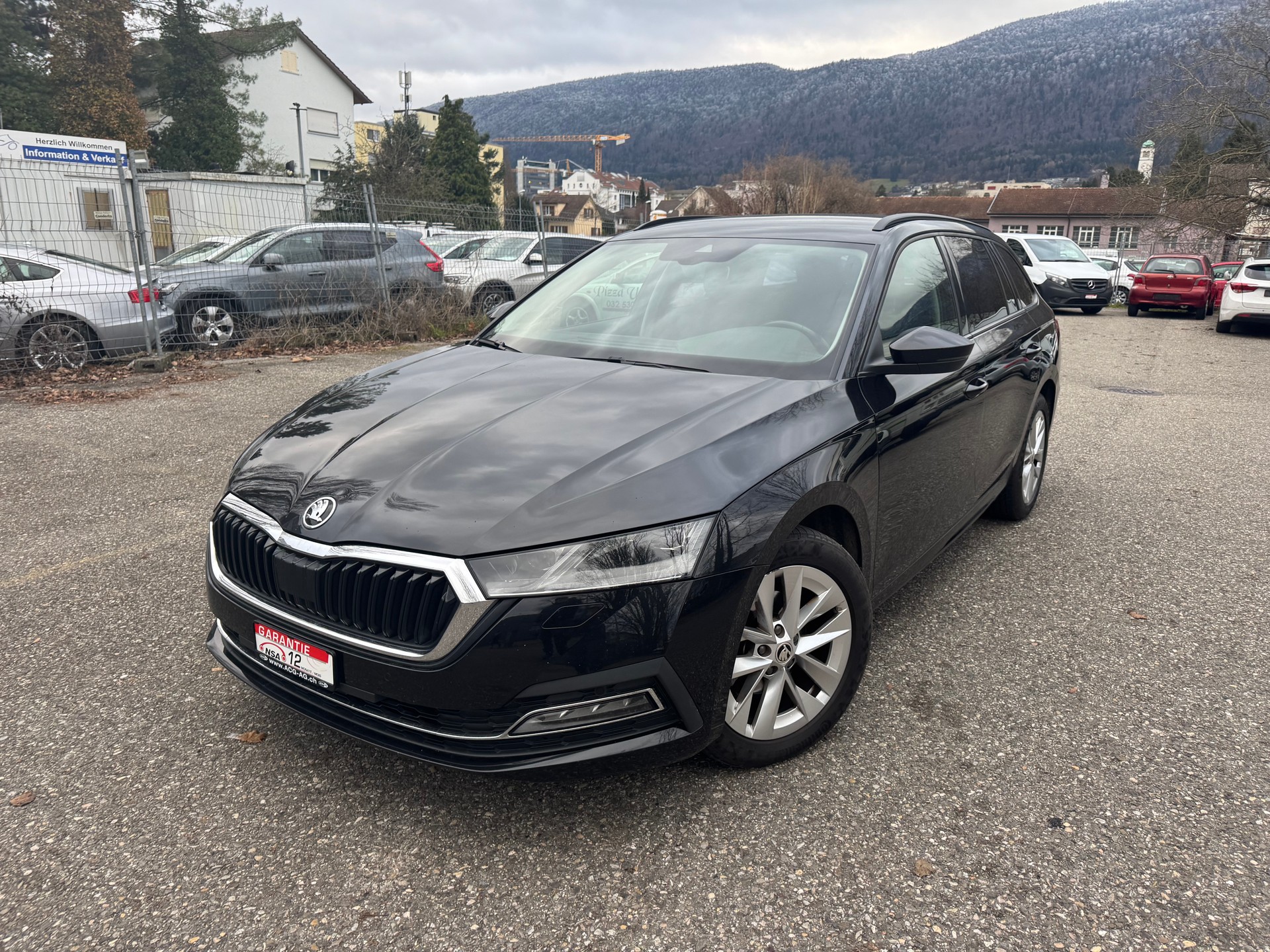 SKODA Octavia Combi 2.0 TDI DSG Style * Gr. Navi * LED * PDC V&H * RF-Kamera * Tempomat * Frisch Ab MFK 24.12.2025-image-0