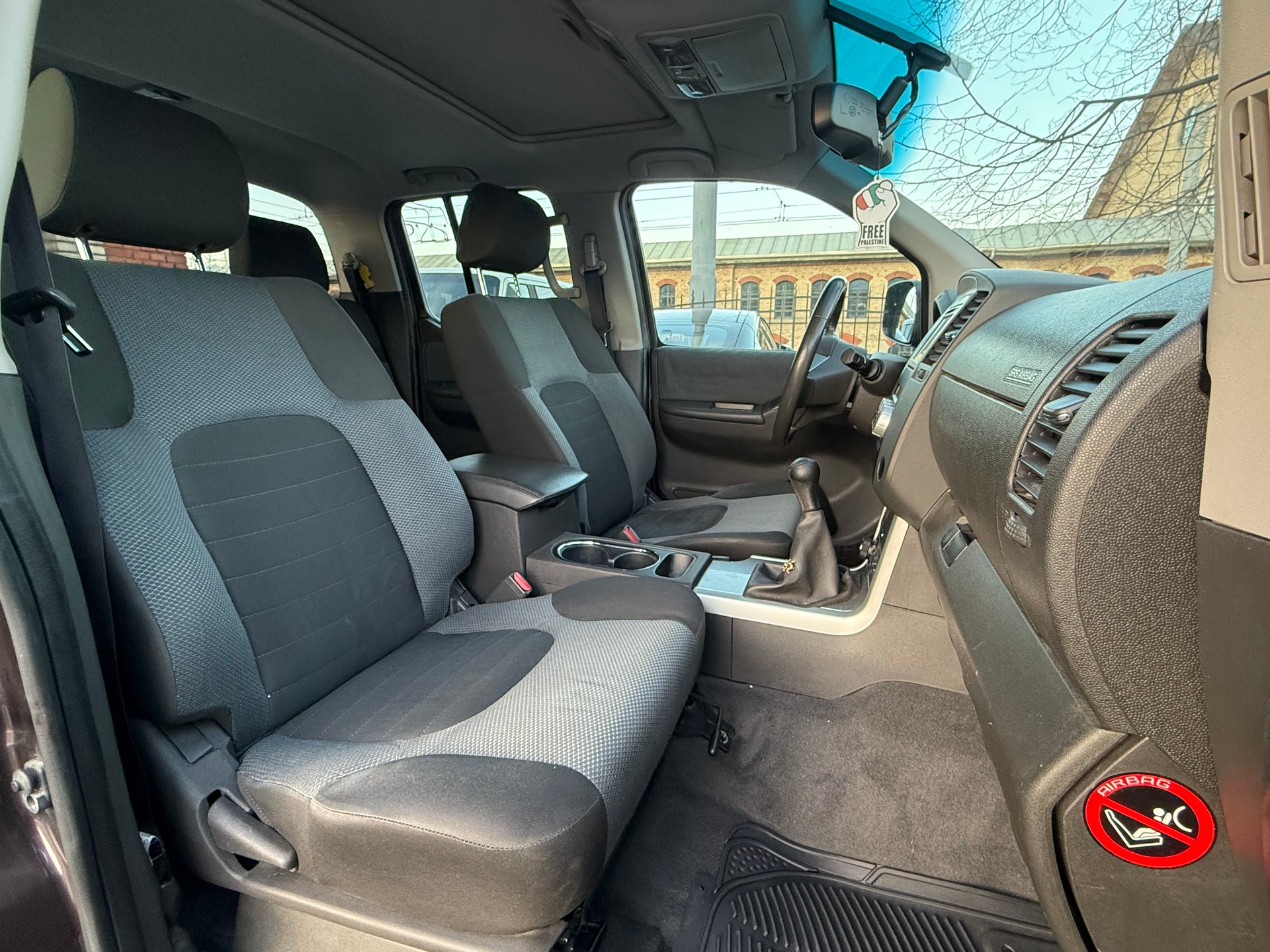 NISSAN Navara Double Cab LE 2.5 dCi 4WD-image-11