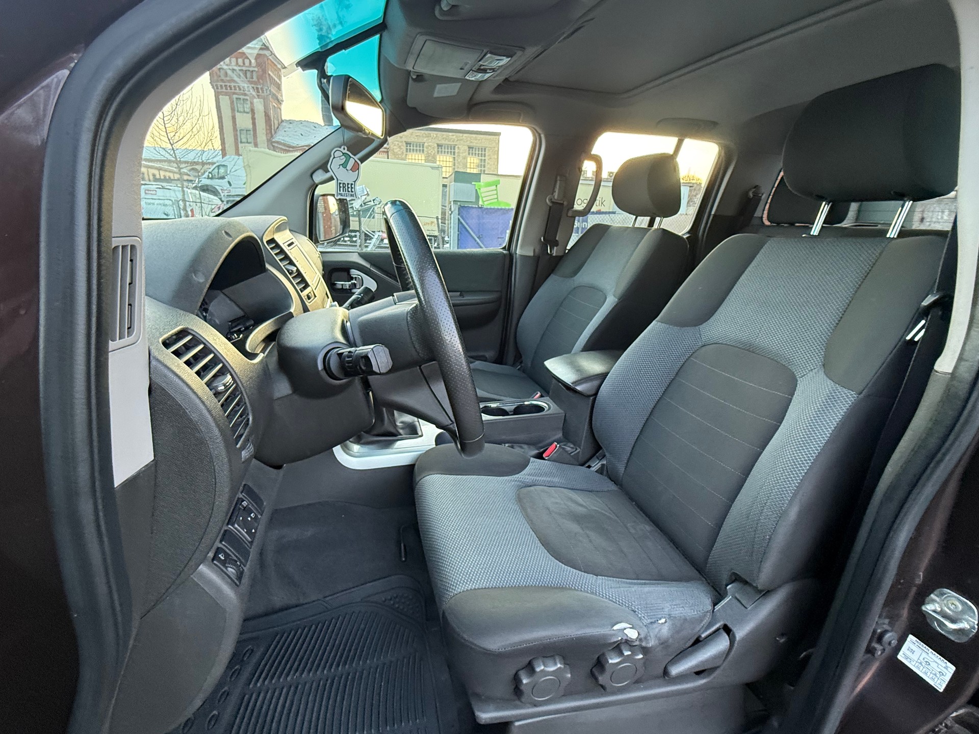NISSAN Navara Double Cab LE 2.5 dCi 4WD-image-10