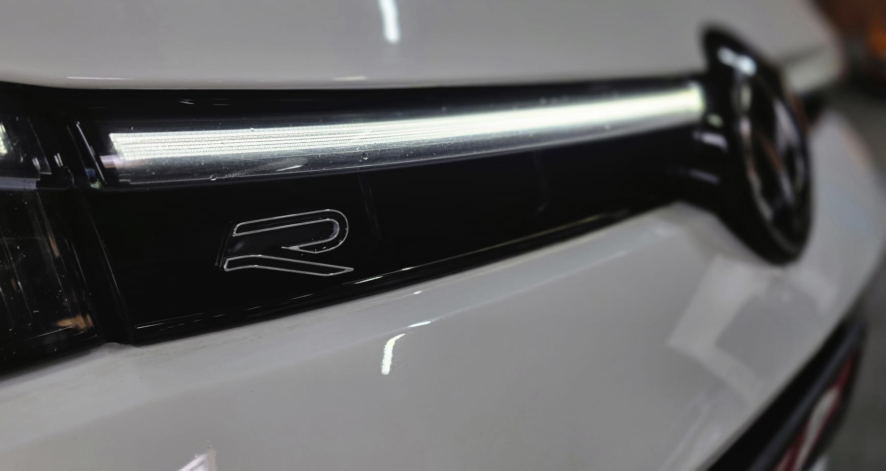 VW Passat Variant 2.0 TDI evo R-Line 4 Motion DSG *Massagefunktion*AHK*Lenkradheizung*Standklimatisierung*360°Kamera*ACC*-image-29