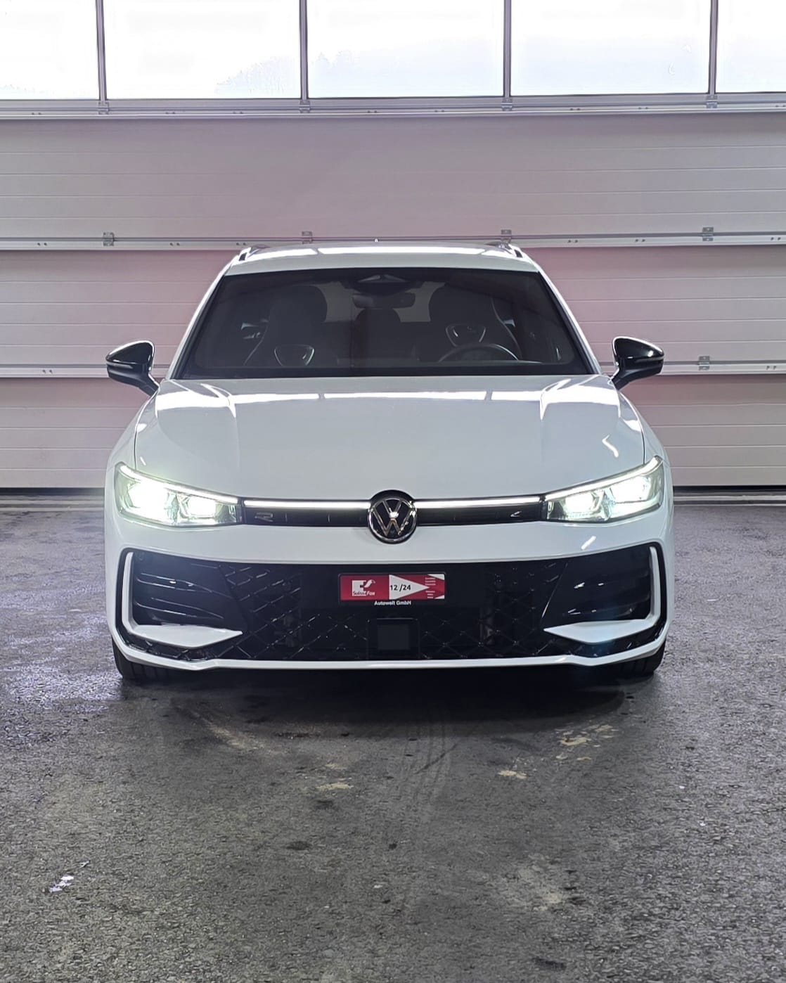 VW Passat Variant 2.0 TDI evo R-Line 4 Motion DSG *Massagefunktion*AHK*Lenkradheizung*Standklimatisierung*360°Kamera*ACC*-image-7