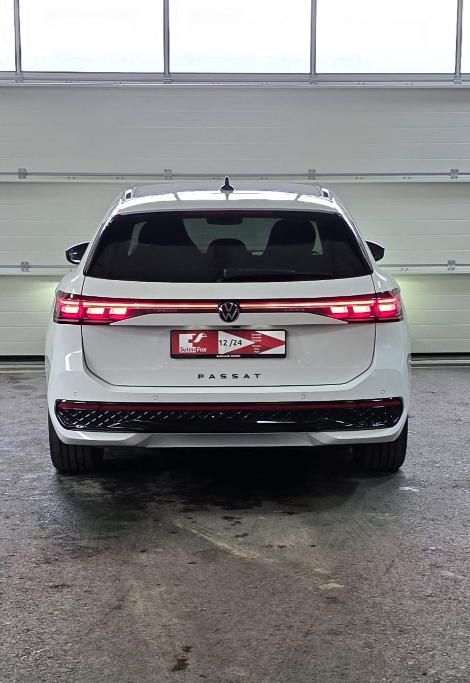VW Passat Variant 2.0 TDI evo R-Line 4 Motion DSG *Massagefunktion*AHK*Lenkradheizung*Standklimatisierung*360°Kamera*ACC*-image-3