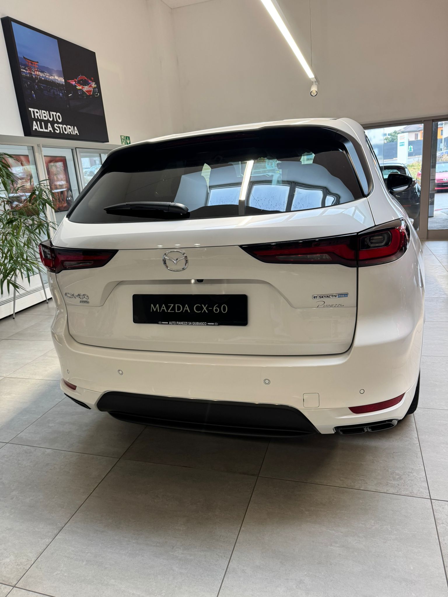 MAZDA CX-60 e-Skyactiv PHEV 327 AWD Homura-image-2
