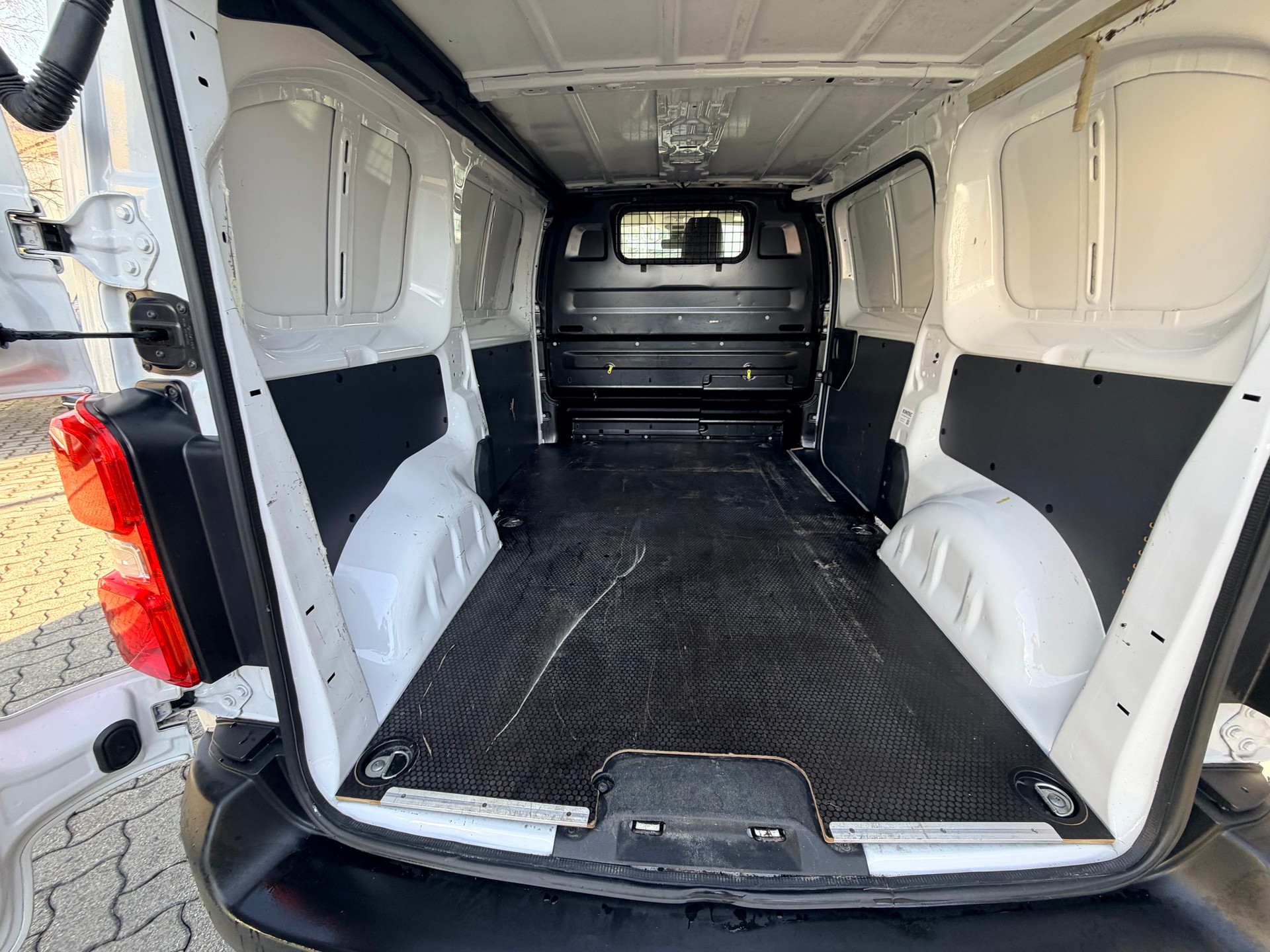FIAT Scudo 2.0 MJ L2 Business Swiss Worker AT-image-12