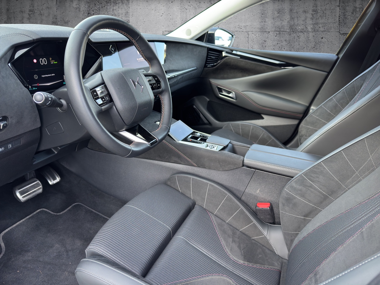 DS AUTOMOBILES DS 4 1.6 E-Tense Performance Line+-showroom-element-1