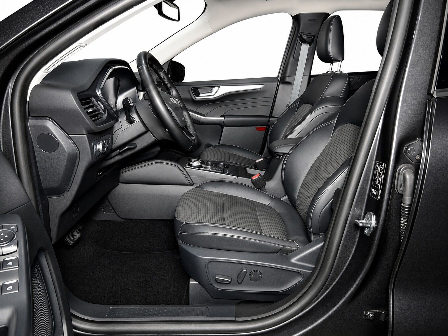 FORD Kuga 2.5 Hybrid Titanium X 4x4-image-6