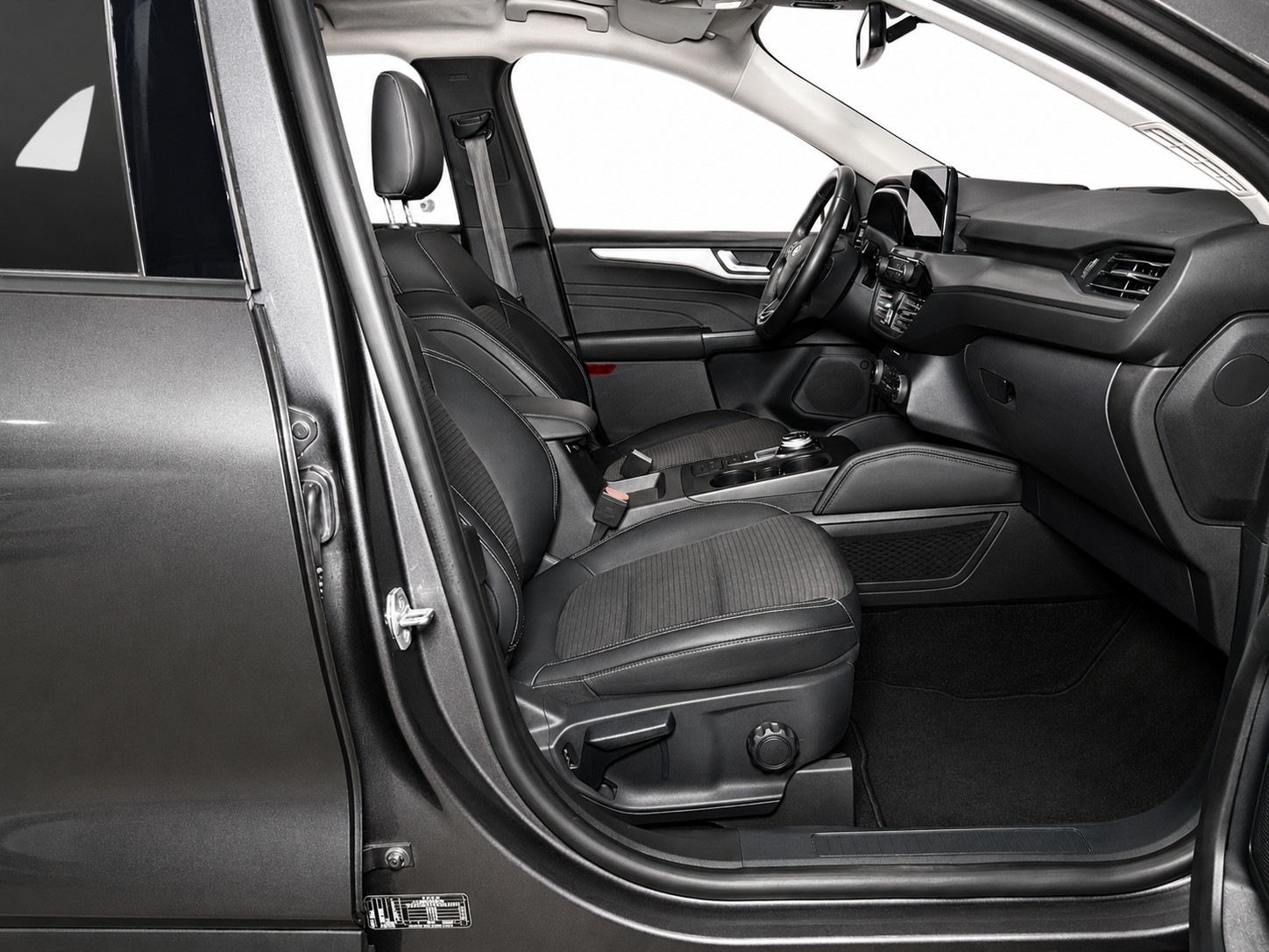 FORD Kuga 2.5 Hybrid Titanium X 4x4-image-7