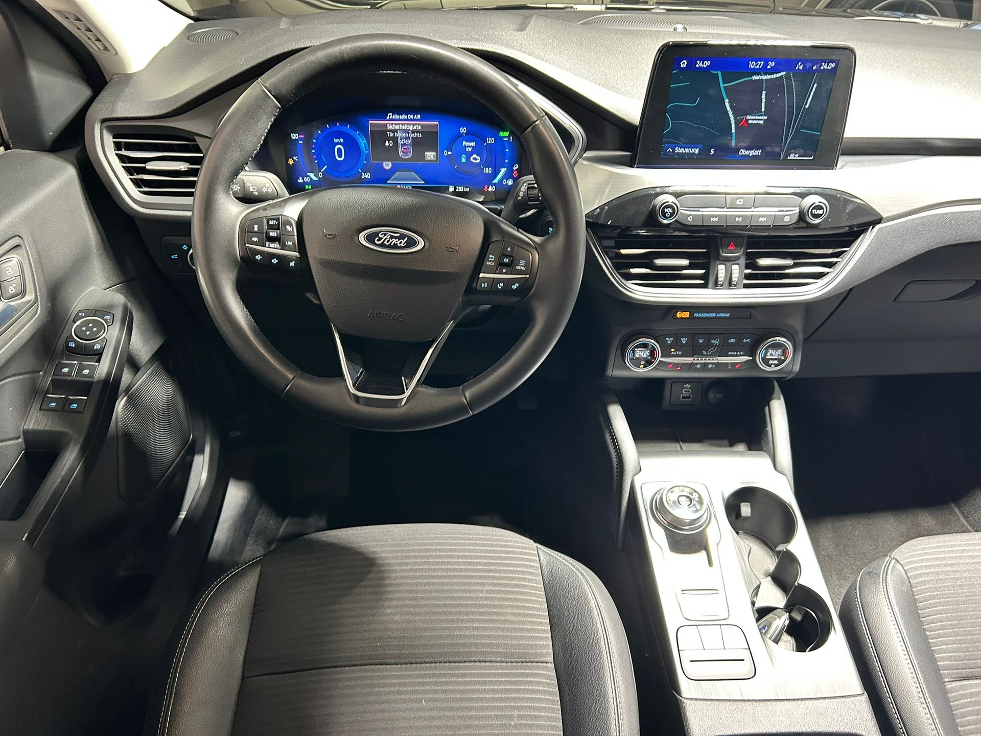 FORD Kuga 2.5 Hybrid Titanium X 4x4-image-19