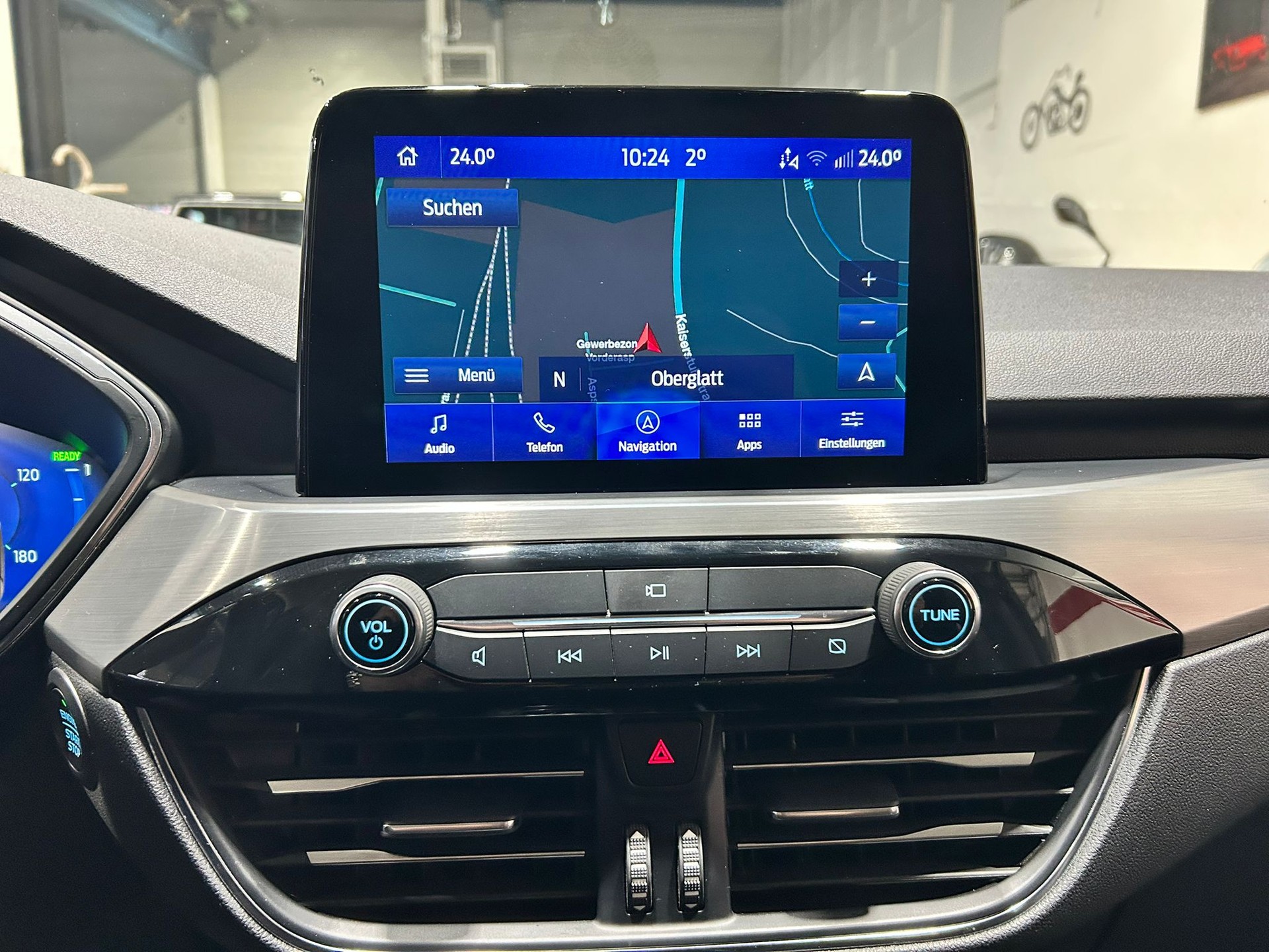 FORD Kuga 2.5 Hybrid Titanium X 4x4-image-14