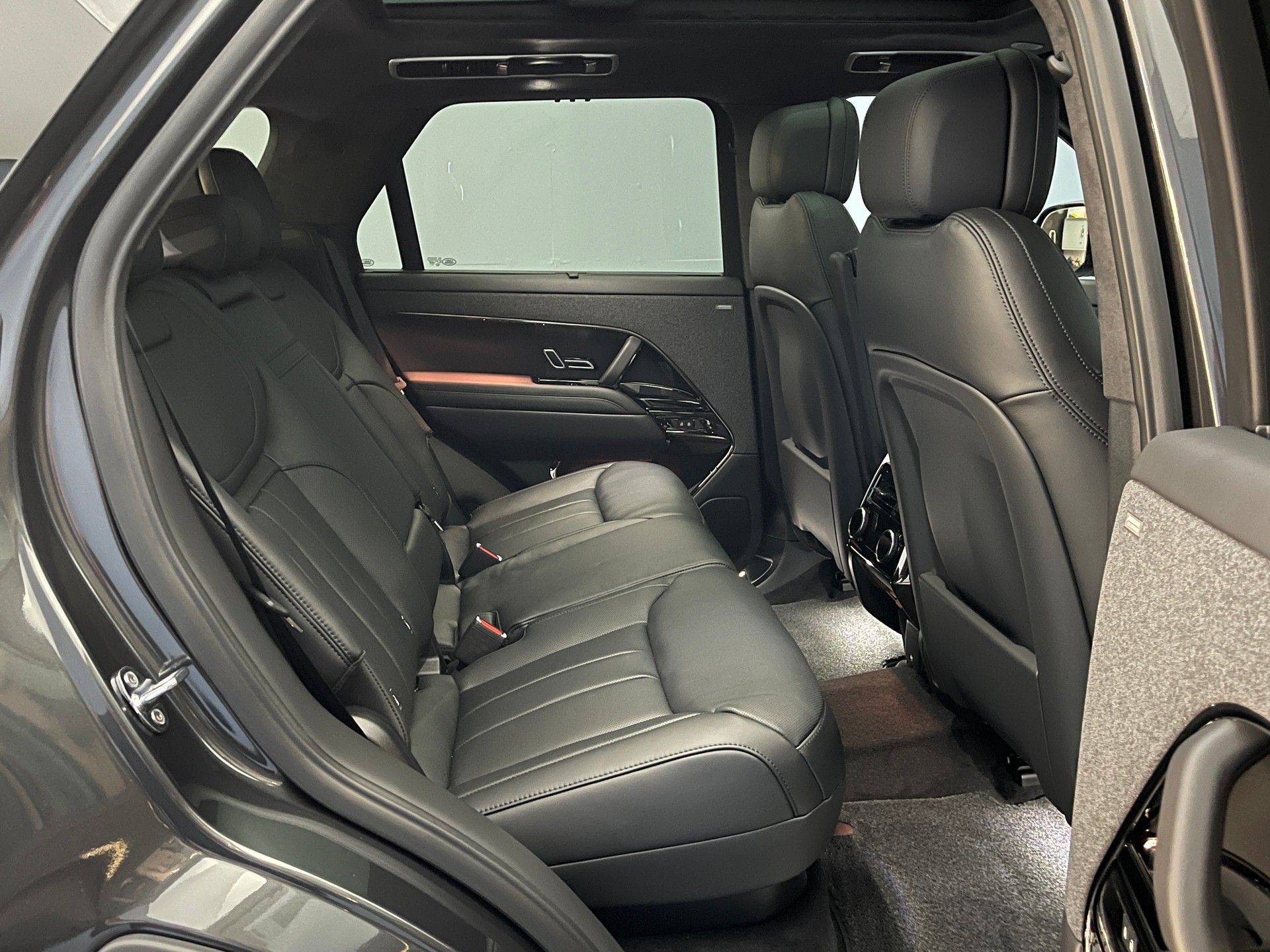LAND ROVER Range Rover Sport 3.0 I6 P550e Autobiography-image-10