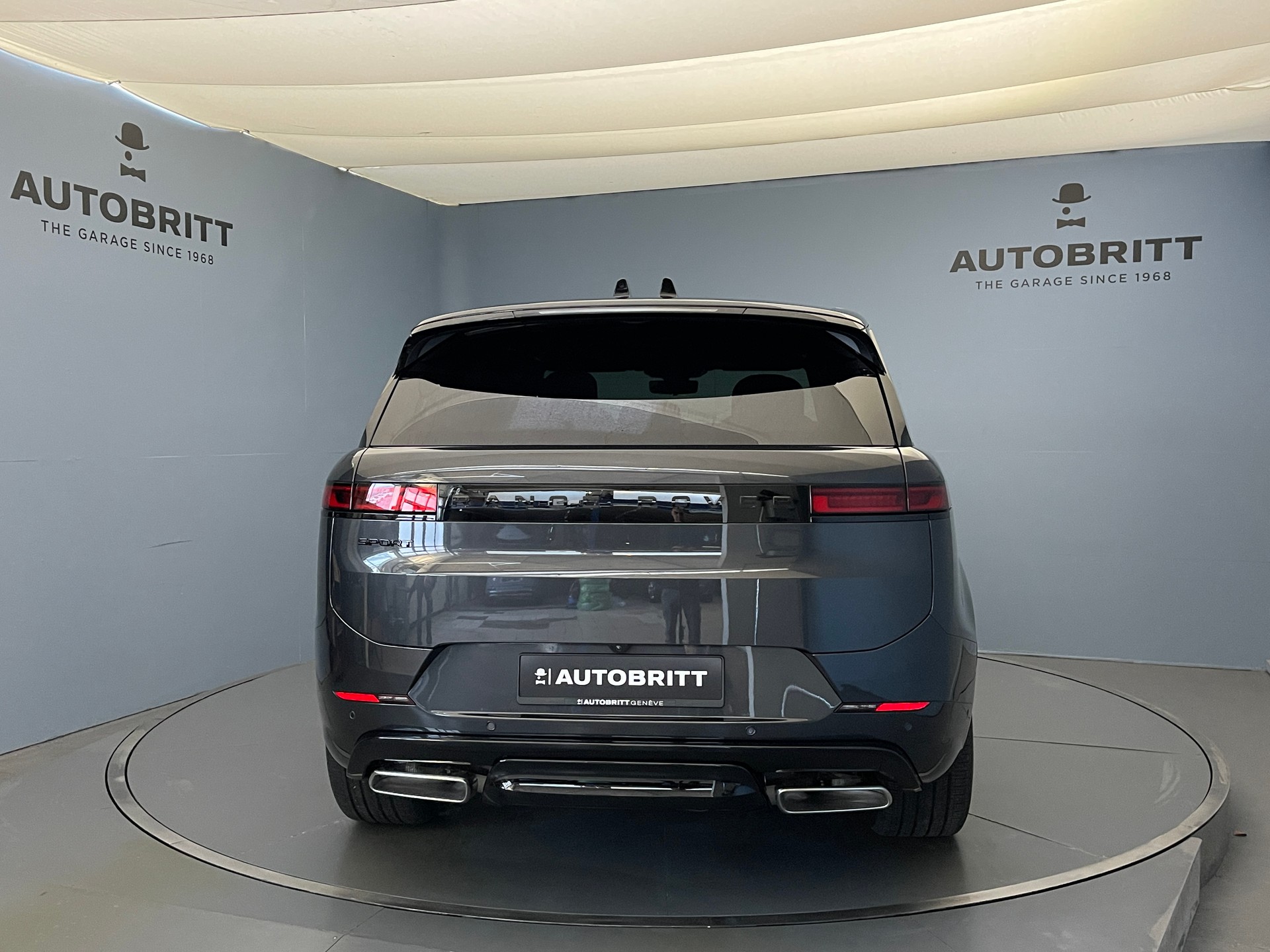 LAND ROVER Range Rover Sport 3.0 I6 P550e Autobiography-image-4