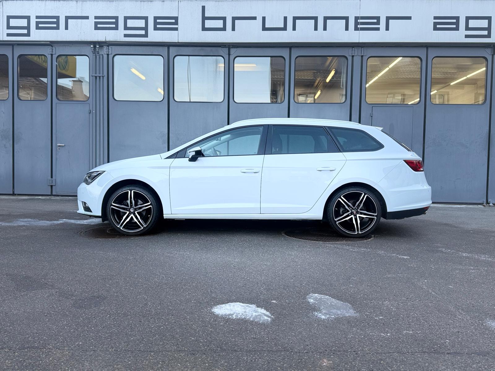 SEAT Leon ST 2.0 TDI Style 4Drive-image-0