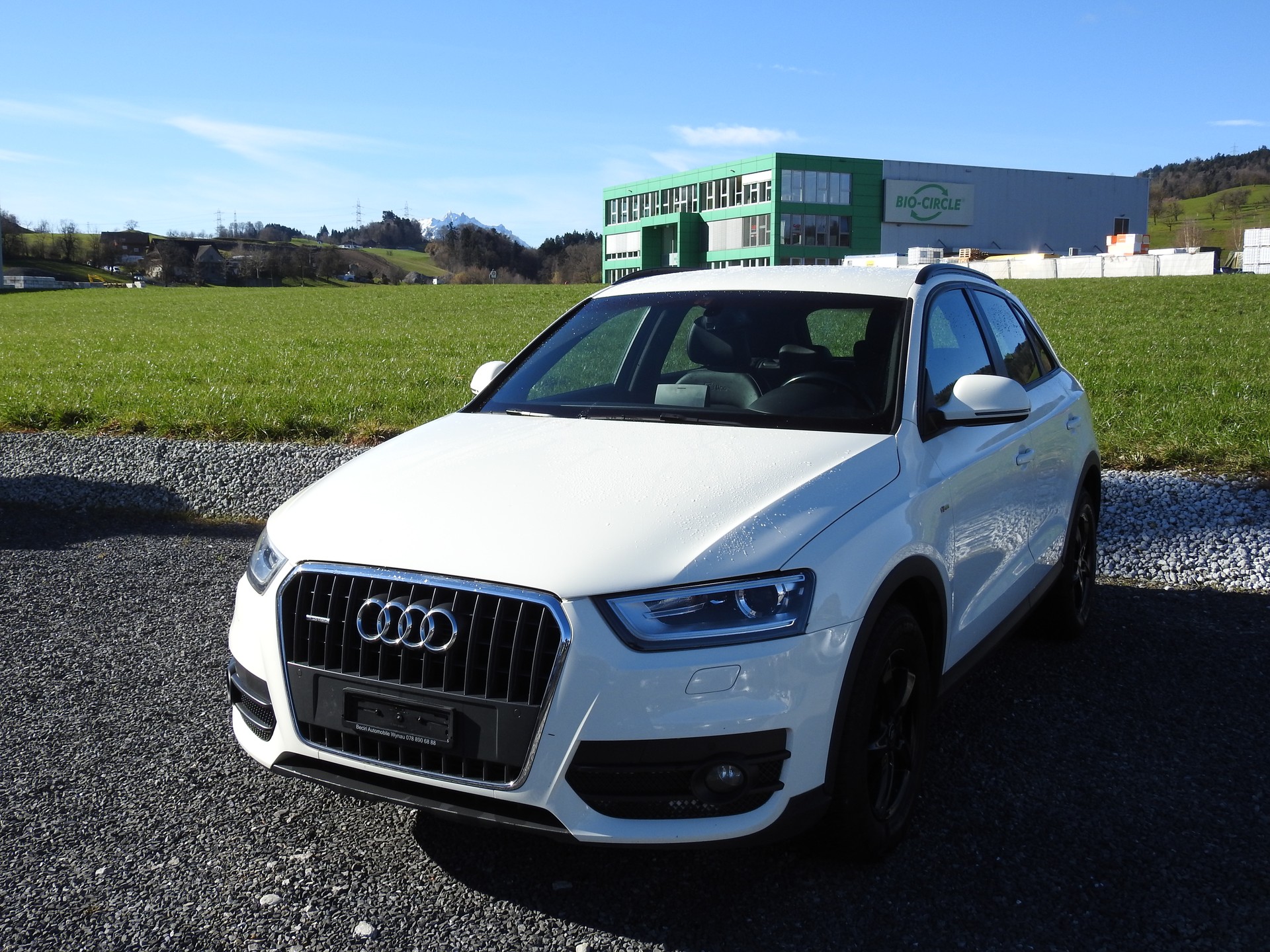 AUDI Q3 2.0 TDI quattro S-tronic S-Line-image-0