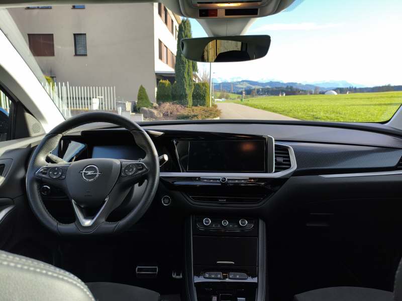 OPEL Grandland 1.6 T PHEV GSE-image-9