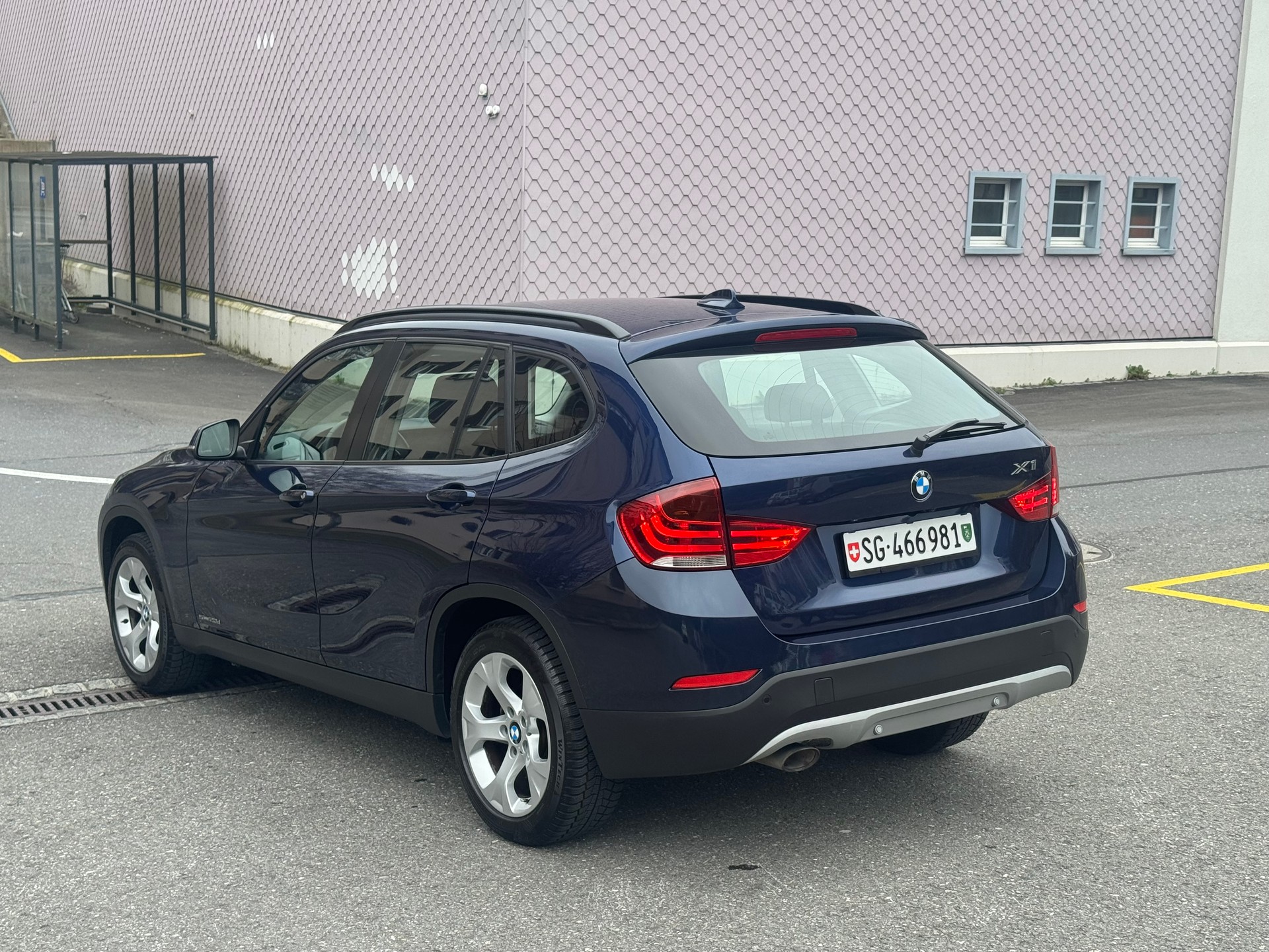 BMW X1 sDrive 20d Sport Line Steptronic-image-8