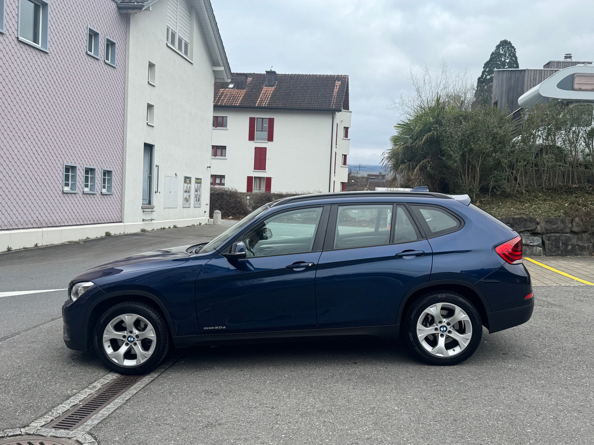 BMW X1 sDrive 20d Sport Line Steptronic-image-9