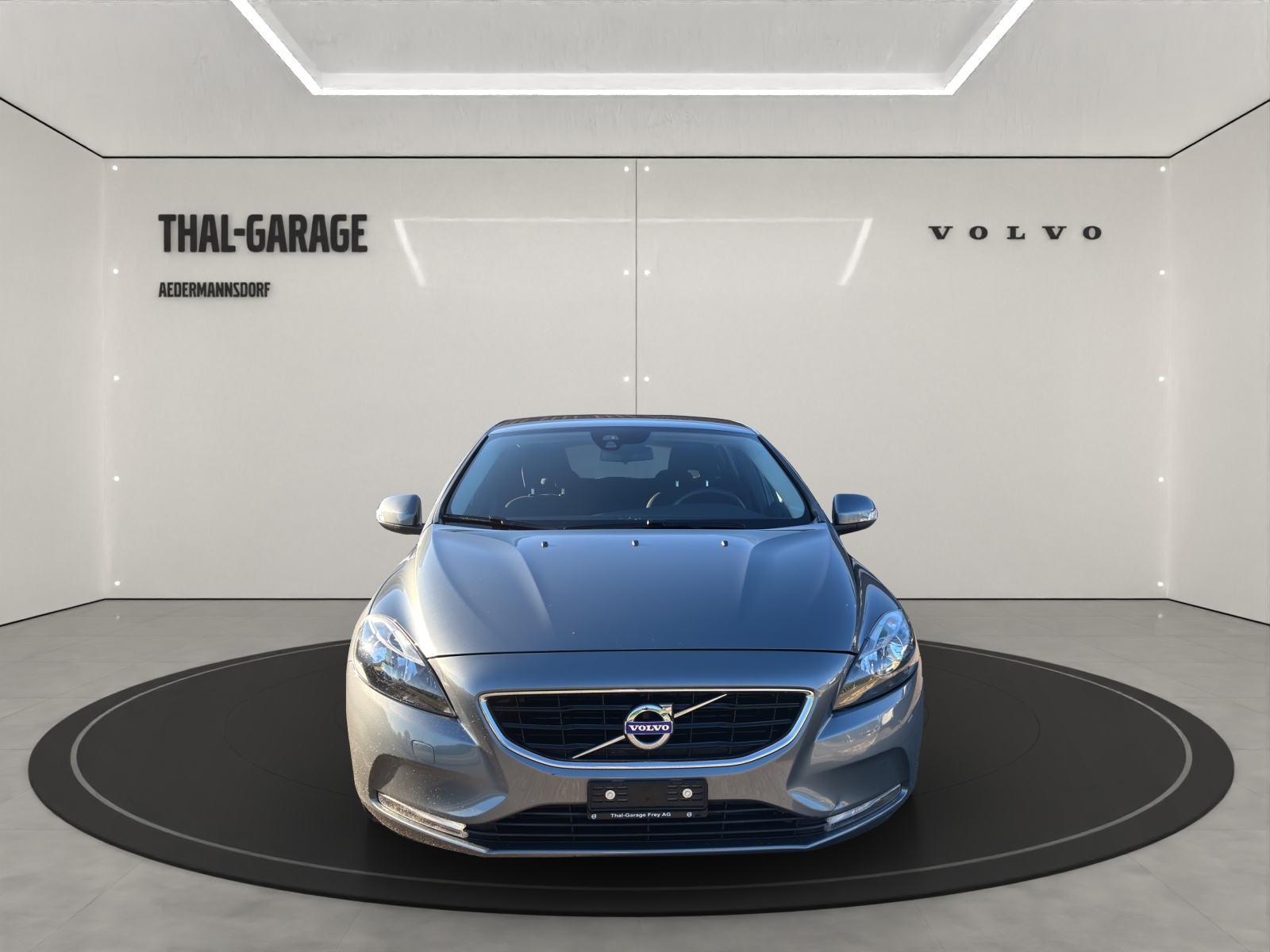 VOLVO V40 2.0 D2 Kinetic S/S-image-1