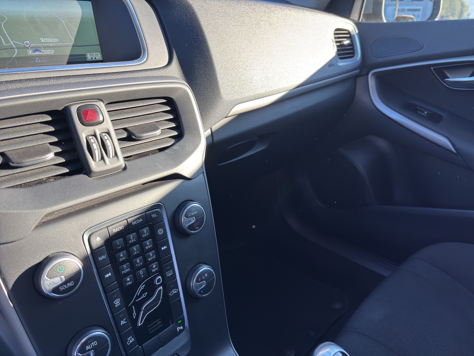 VOLVO V40 2.0 D2 Kinetic S/S-image-10