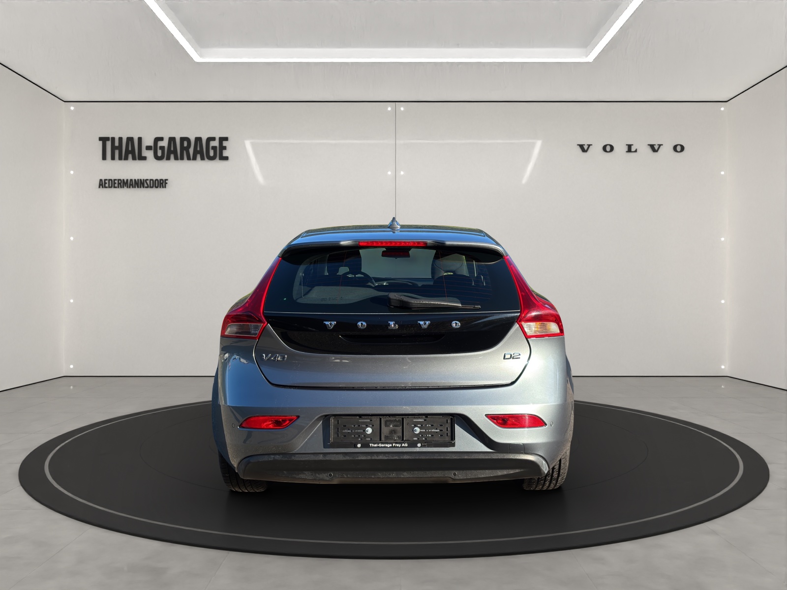 VOLVO V40 2.0 D2 Kinetic S/S-image-3